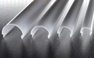 Extrusion of polycarbonate and methacrylate profiles for LED lighting: what is it?